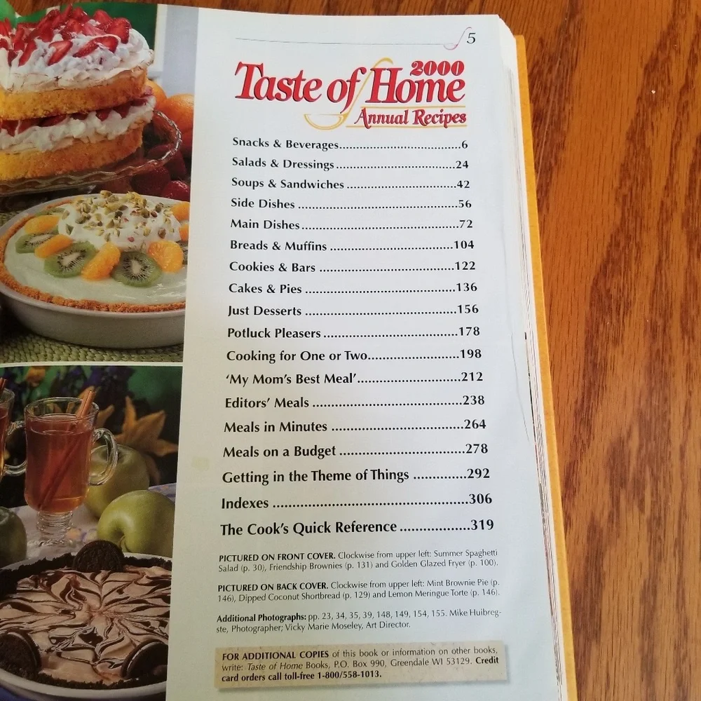 Taste of Home 2000 annual recipe cookbook